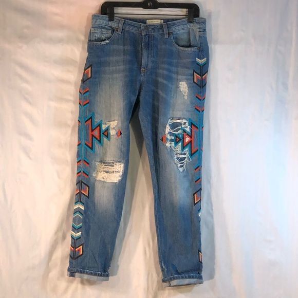 MM Vintage Denim - MM Vintage Distressed Tribal BoyFriend Cut Zipper and Button Front Jeans 27